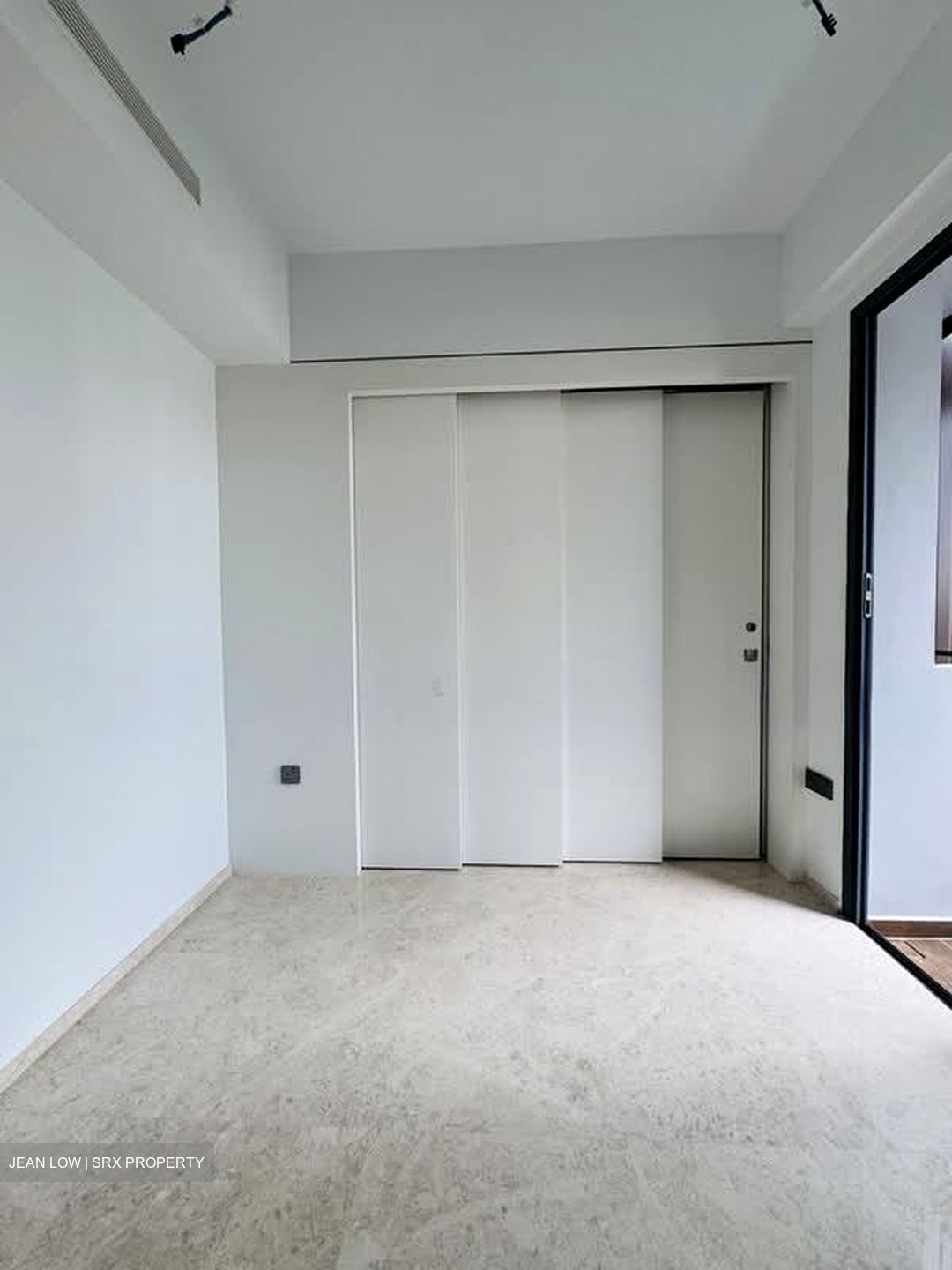 Hill House (D9), Apartment #581638071